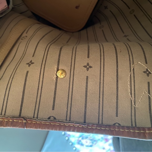 Louis Vuitton Neverfull Mm 🌸 - Picture 7 of 16